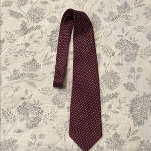 Claiborne Burgundy and Navy Men's Tie
